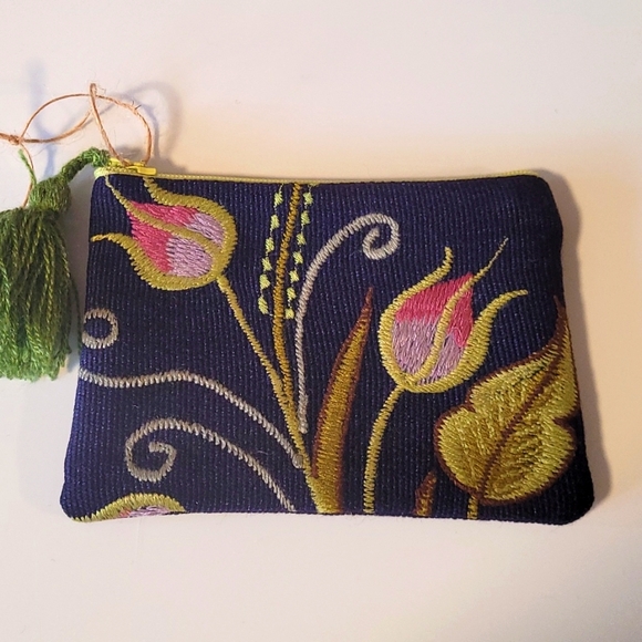 Handmade Cotton Purse - Picture 1 of 6